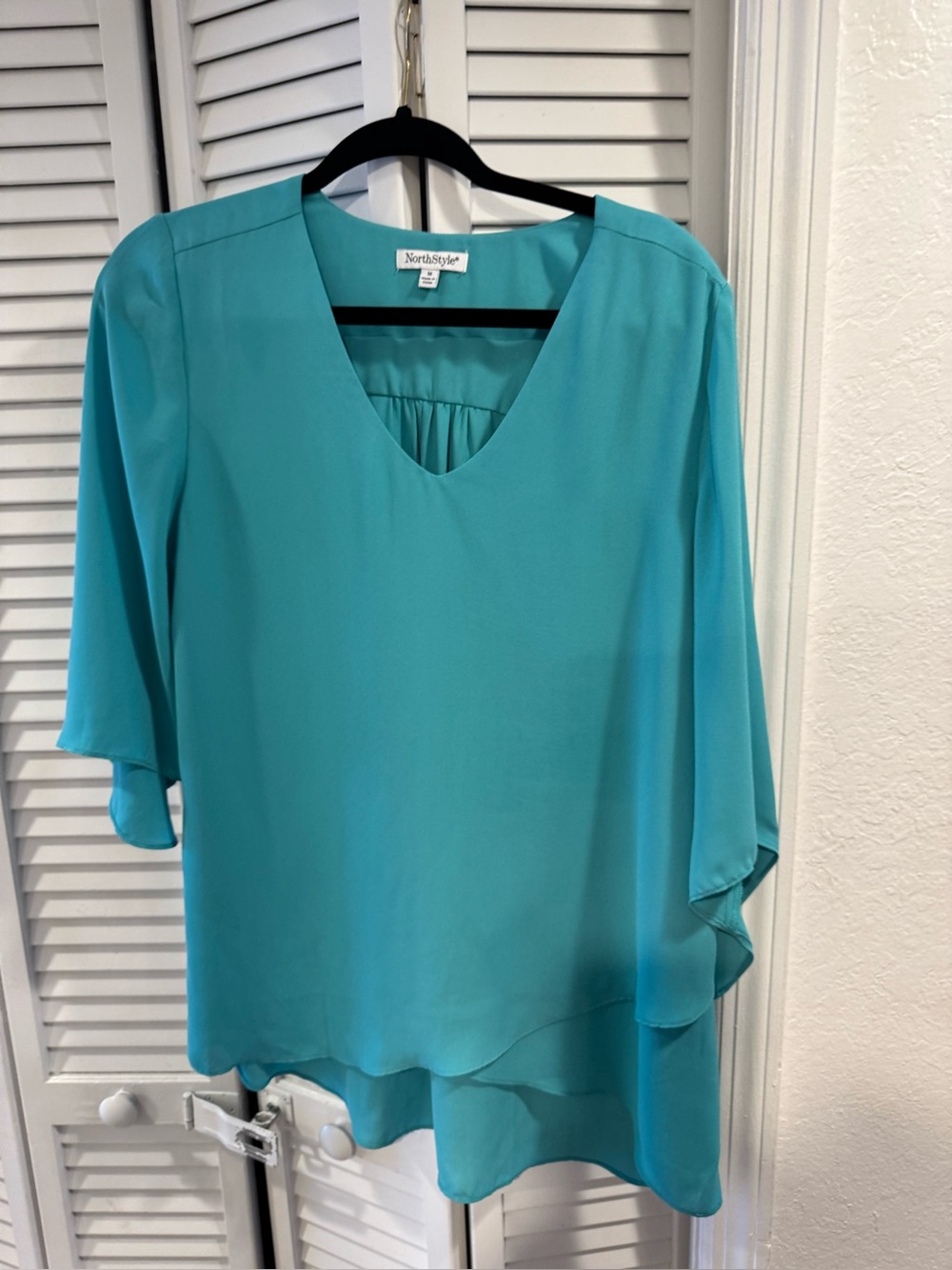 NorthStyle Turquoise V-Neck Blouse